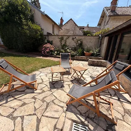 Сasa de vacaciones Maison Avec Piscine - Village Monet